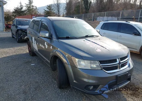 2013 Dodge Journey Sxt z USA, uszkodzony, nr VIN 3C4PDDBG8DT571295